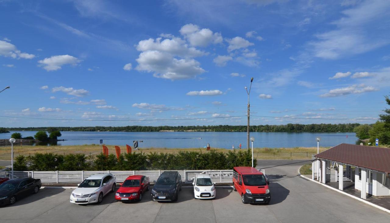 Knyazha Hora Hotel Kaniv Exteriör bild